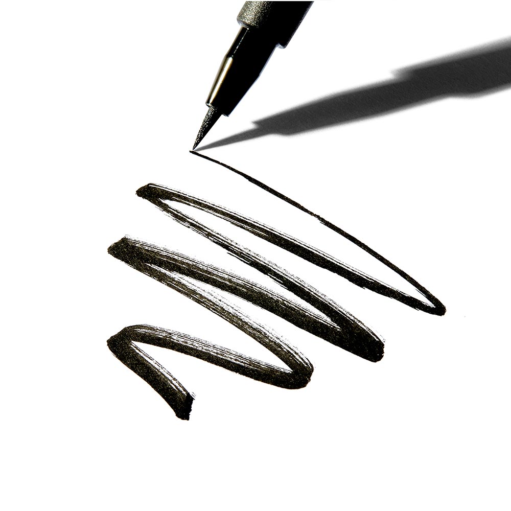 rougj-prestige-eyeliner-nero-prestige-02